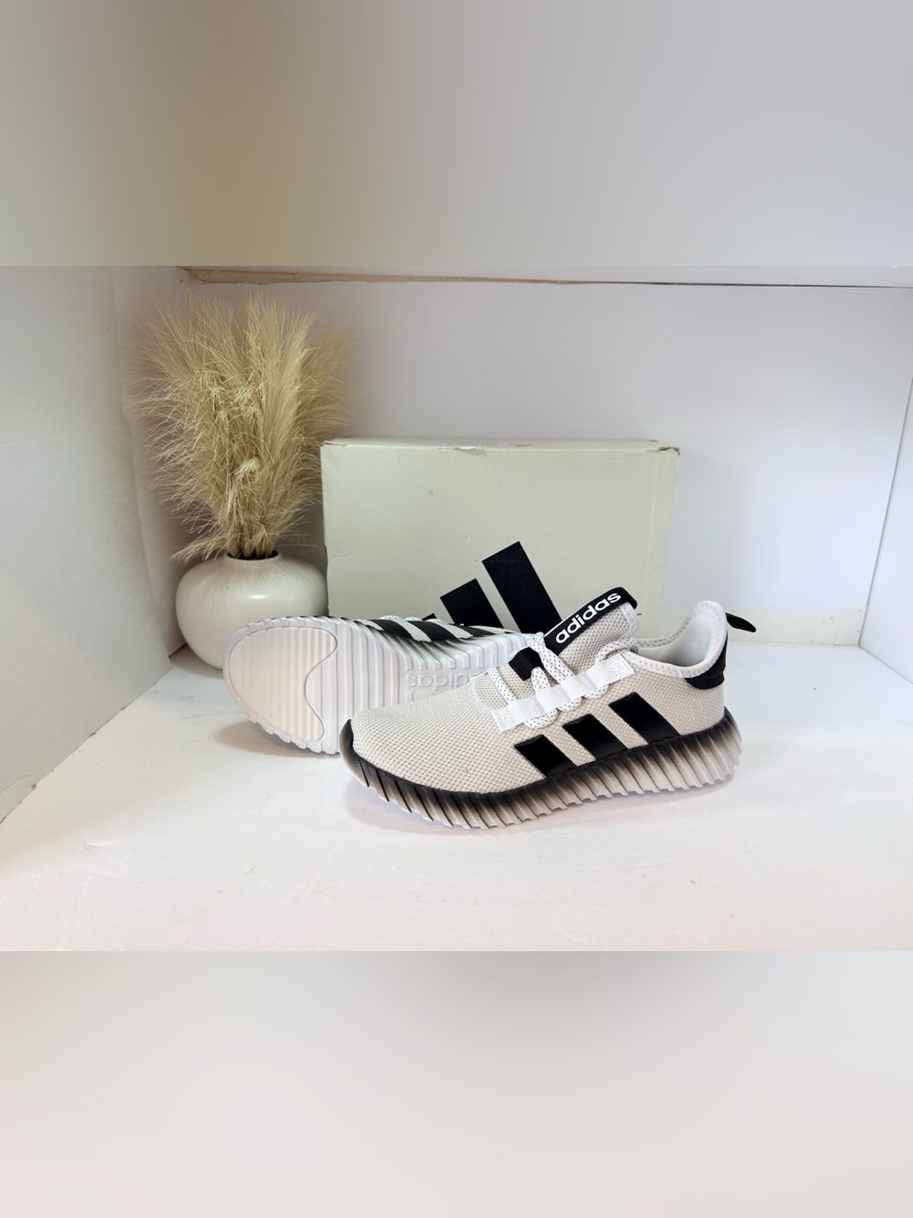 16. Adidas White & Black Kapitar 3.0 Athletic Men’s 9.5 or Women’s 10.5